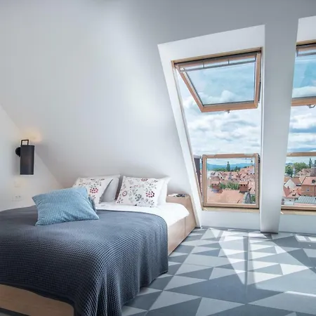 Stella Sky Apartment